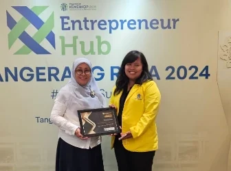 Membanggakan! UT Menerima Penghargaan Entrepreneur HUB dari KemenKop UKM